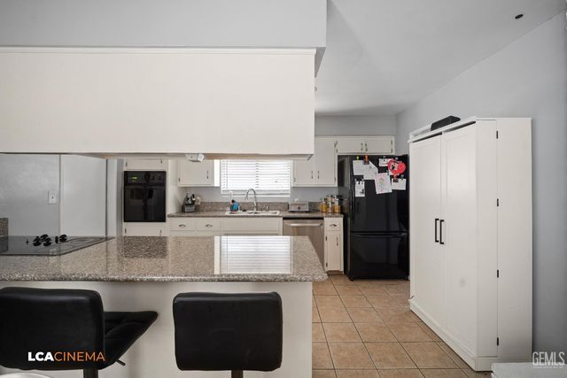 1845 Kent Drive, Bakersfield, CA 93306