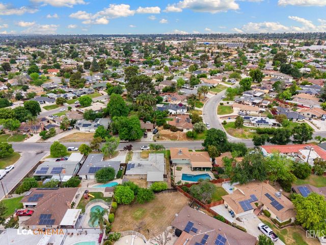 1845 Kent Drive, Bakersfield, CA 93306