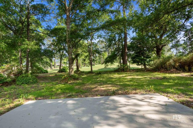 621 Wedgewood Drive, Gulf Shores, AL 36542