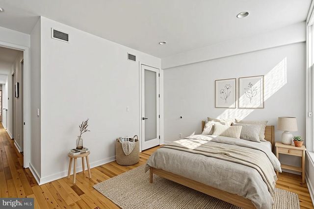 218 CHURCH ST, Philadelphia, PA 19106