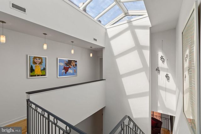 218 CHURCH ST, Philadelphia, PA 19106