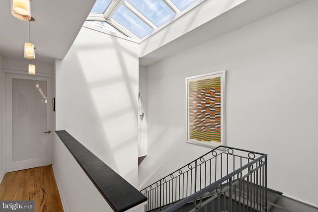 218 CHURCH ST, Philadelphia, PA 19106