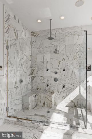 218 CHURCH ST, Philadelphia, PA 19106