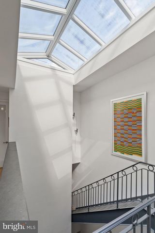 218 CHURCH ST, Philadelphia, PA 19106