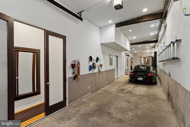 218 CHURCH ST, Philadelphia, PA 19106