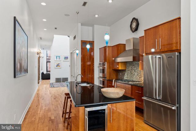 218 CHURCH ST, Philadelphia, PA 19106