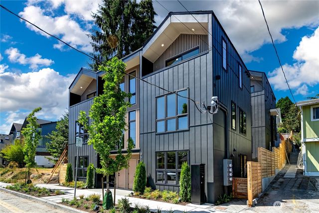 4513 A 34th Avenue S, Seattle, WA 98118