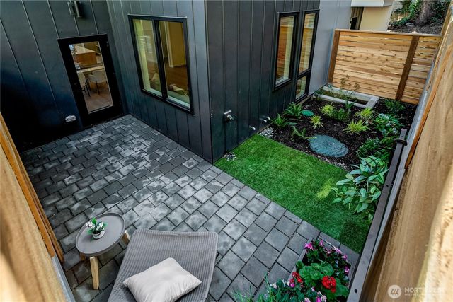 4513 A 34th Avenue S, Seattle, WA 98118