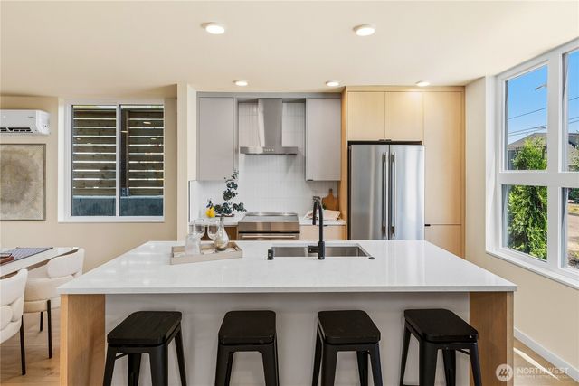 4513 A 34th Avenue S, Seattle, WA 98118