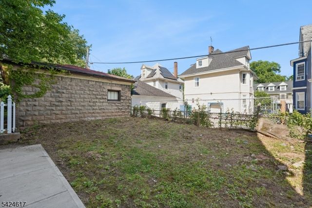 908 S 16Th St, Newark City, NJ 07108
