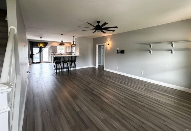605 W 10th Street, Oolitic, IN 47451