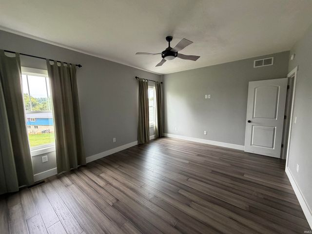 605 W 10th Street, Oolitic, IN 47451