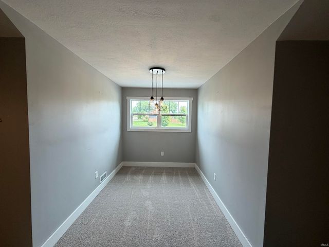 605 W 10th Street, Oolitic, IN 47451