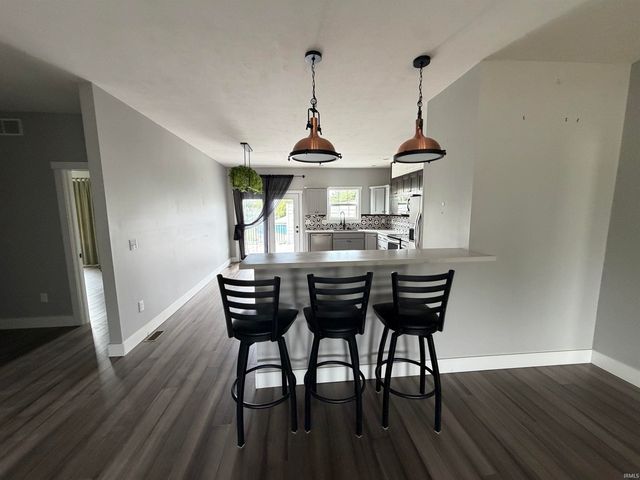 605 W 10th Street, Oolitic, IN 47451
