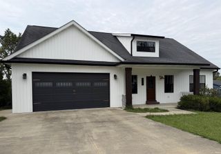 605 W 10th Street, Oolitic, IN 47451