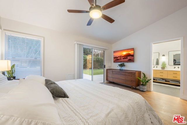 1220 Dincara Road, Burbank, CA 91506