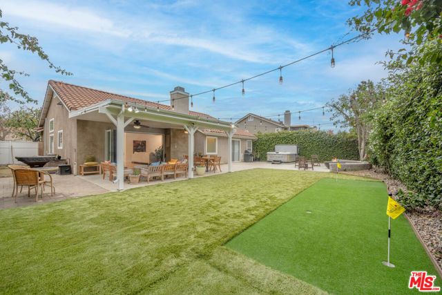 1220 Dincara Road, Burbank, CA 91506