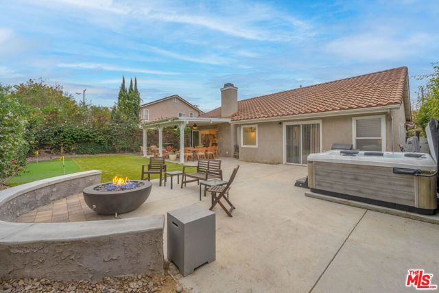 1220 Dincara Road, Burbank, CA 91506