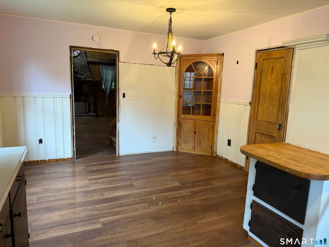 1318 Litchfield Turnpike, New Hartford, CT 06057