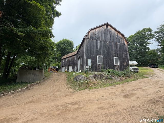 1318 Litchfield Turnpike, New Hartford, CT 06057