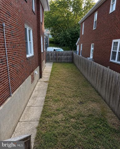 660 S 2ND ST, Steelton, PA 17113