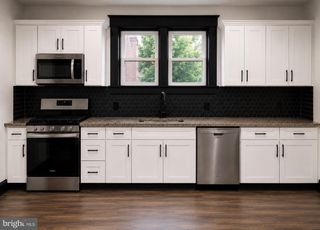 660 S 2ND ST, Steelton, PA 17113