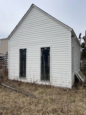 46440 Jefferson Avenue, Chesterfield, MI 48047