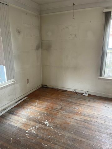 46440 Jefferson Avenue, Chesterfield, MI 48047