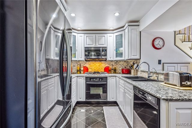 1663 Highway 95 C12, Bullhead City, AZ 86442