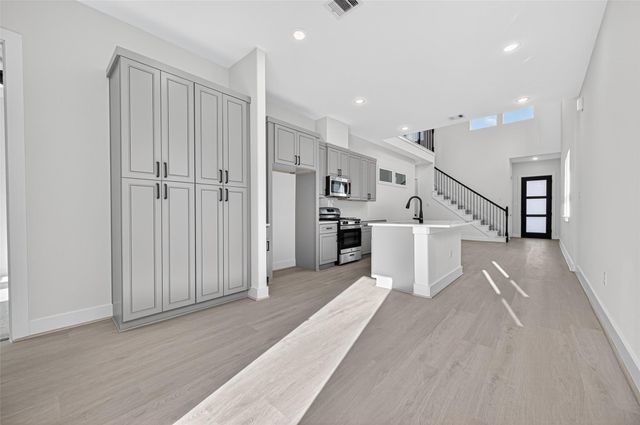 4330 Avron Drive A, Stafford, TX 77477