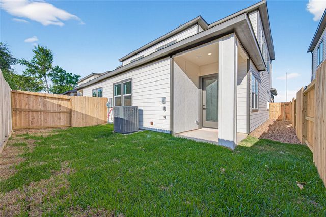 4330 Avron Drive A, Stafford, TX 77477