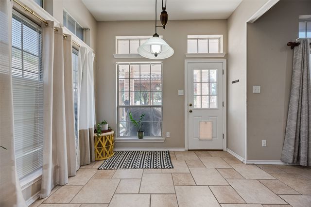 9018 Clearlake Drive, Rowlett, TX 75088