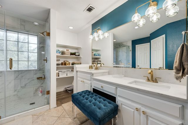 9018 Clearlake Drive, Rowlett, TX 75088