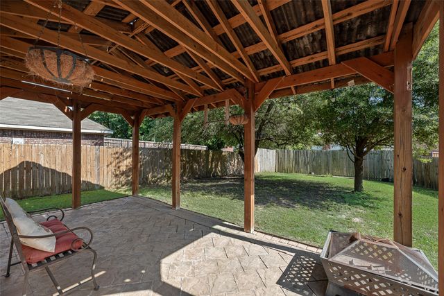 9018 Clearlake Drive, Rowlett, TX 75088