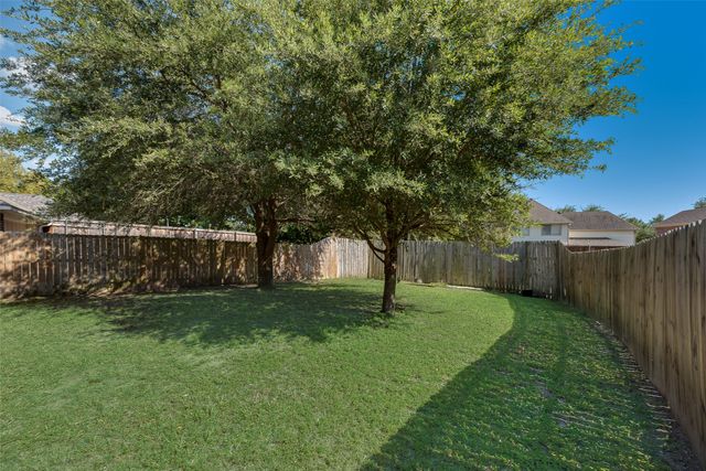9018 Clearlake Drive, Rowlett, TX 75088