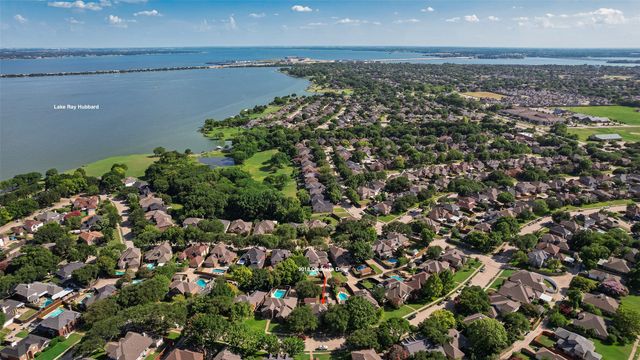9018 Clearlake Drive, Rowlett, TX 75088