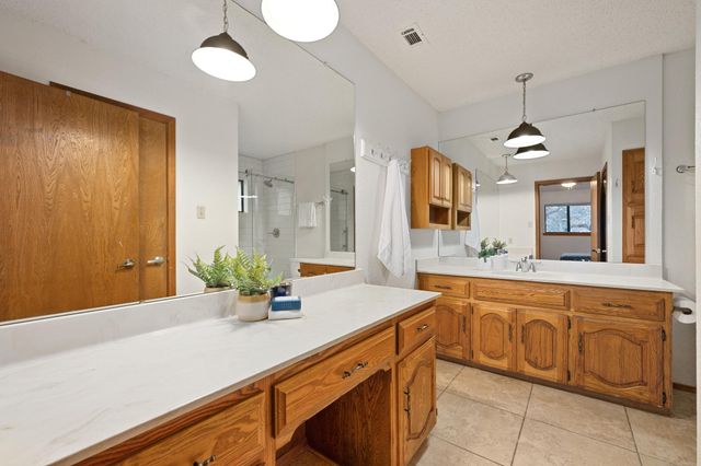 300 W Sequoia SPUR, Georgetown, TX 78628