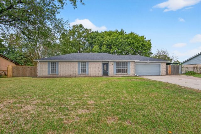 1910 Coupland Drive, La Porte, TX 77571