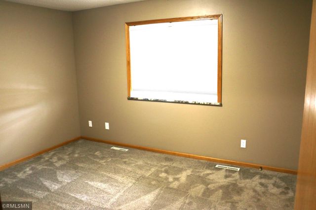 619 N Hackberry Drive N, Saint Joseph, MN 56374