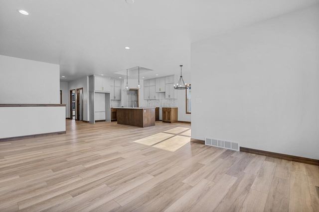 2518 TIPPERARY TRAIL, De Pere, WI 54115