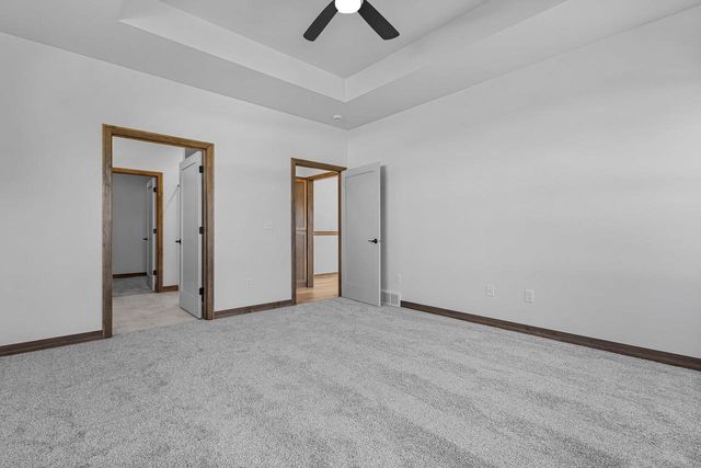 2518 TIPPERARY TRAIL, De Pere, WI 54115