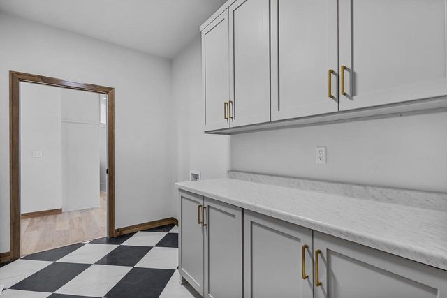 2518 TIPPERARY TRAIL, De Pere, WI 54115