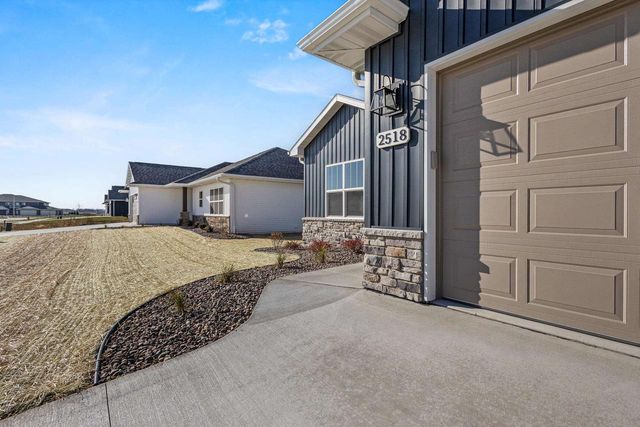 2518 TIPPERARY TRAIL, De Pere, WI 54115