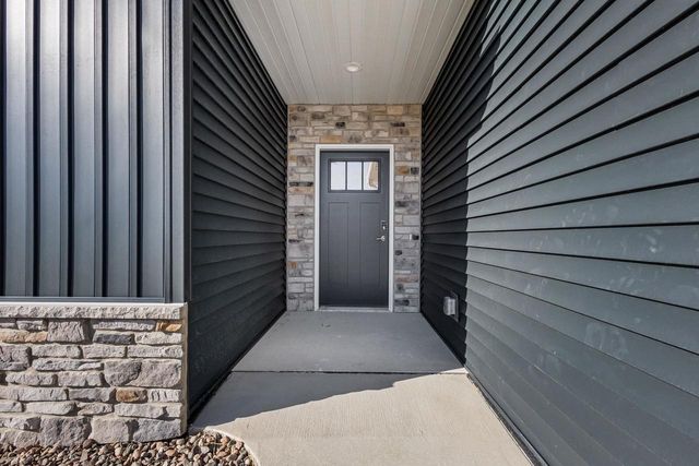 2518 TIPPERARY TRAIL, De Pere, WI 54115