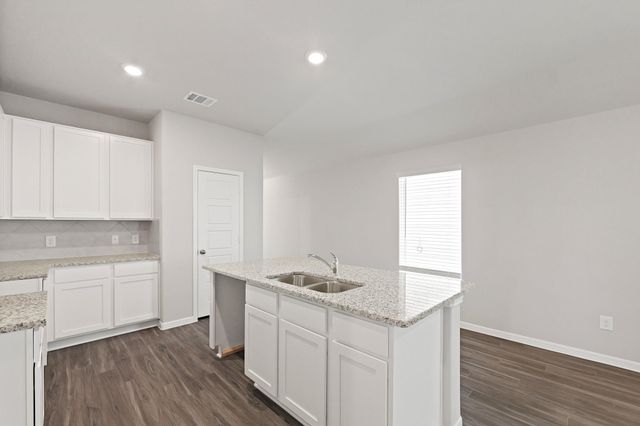 2202 Thorpe Grove Court, Houston, TX 77090