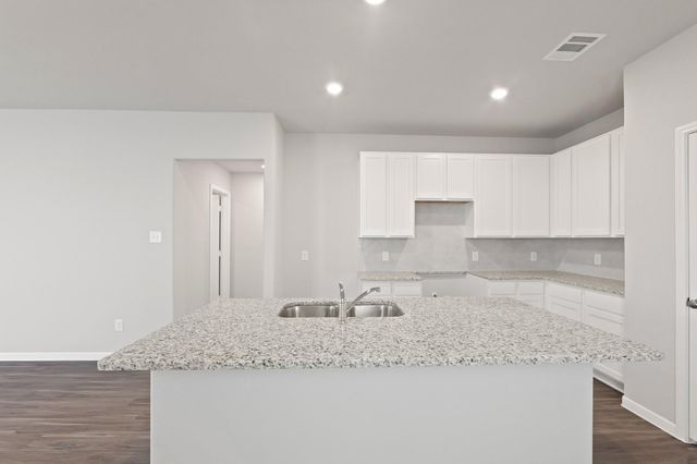 2202 Thorpe Grove Court, Houston, TX 77090