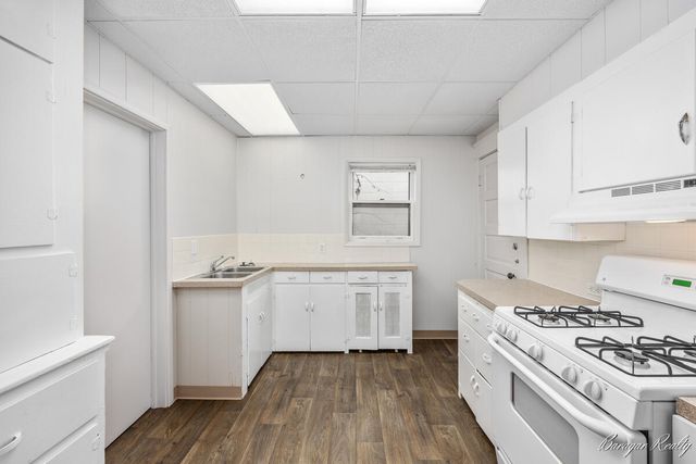 2147 Plainfield Avenue, Grand Rapids, MI 49505