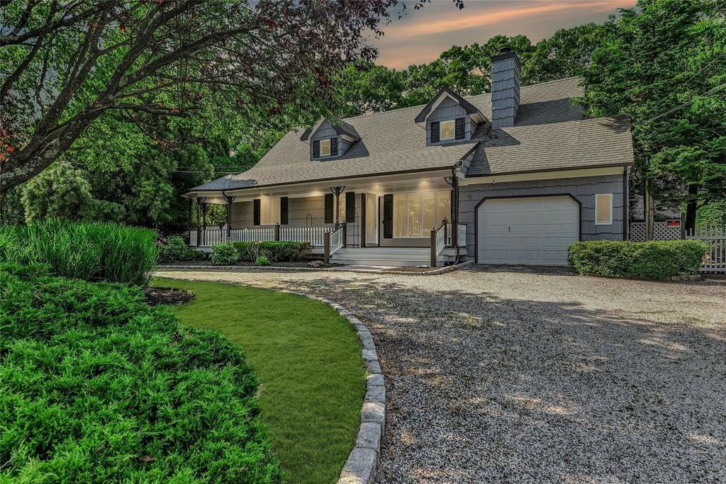 31 Neptune Avenue, Mastic, NY 11950