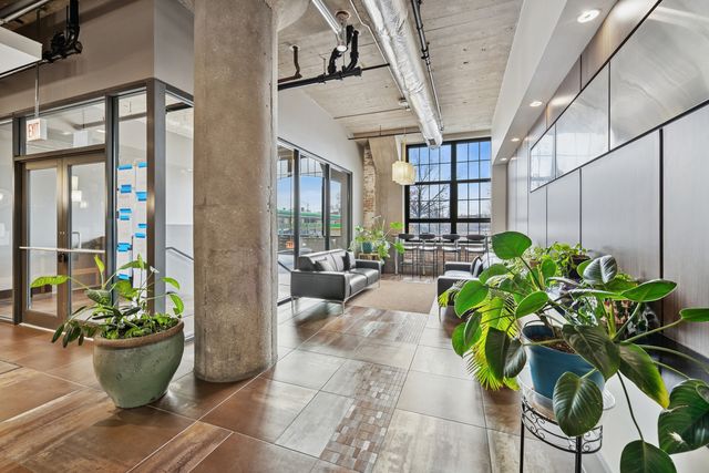 3963 W Belmont Avenue 310, Chicago, IL 60618