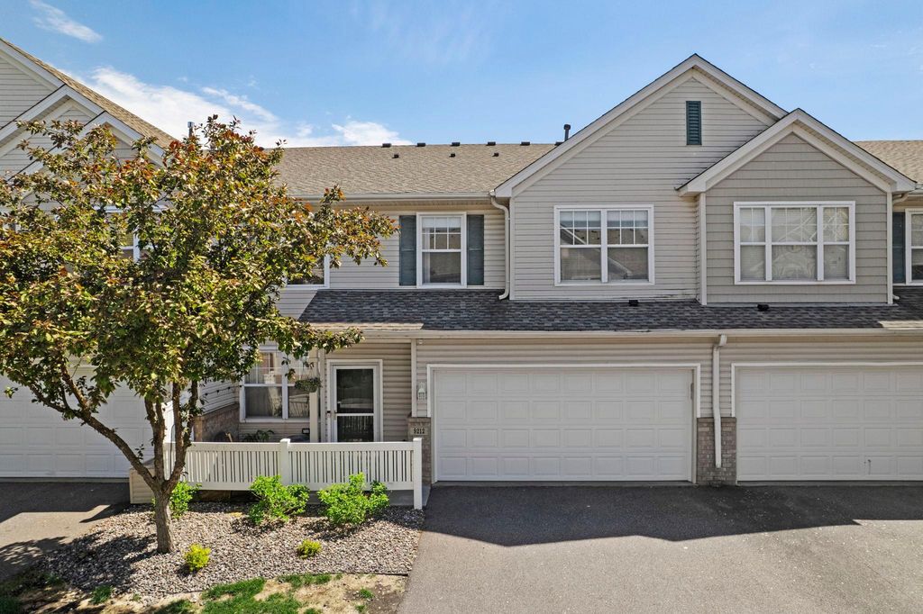 9212 Holly Lane N, Maple Grove, MN 55311 — exterior
